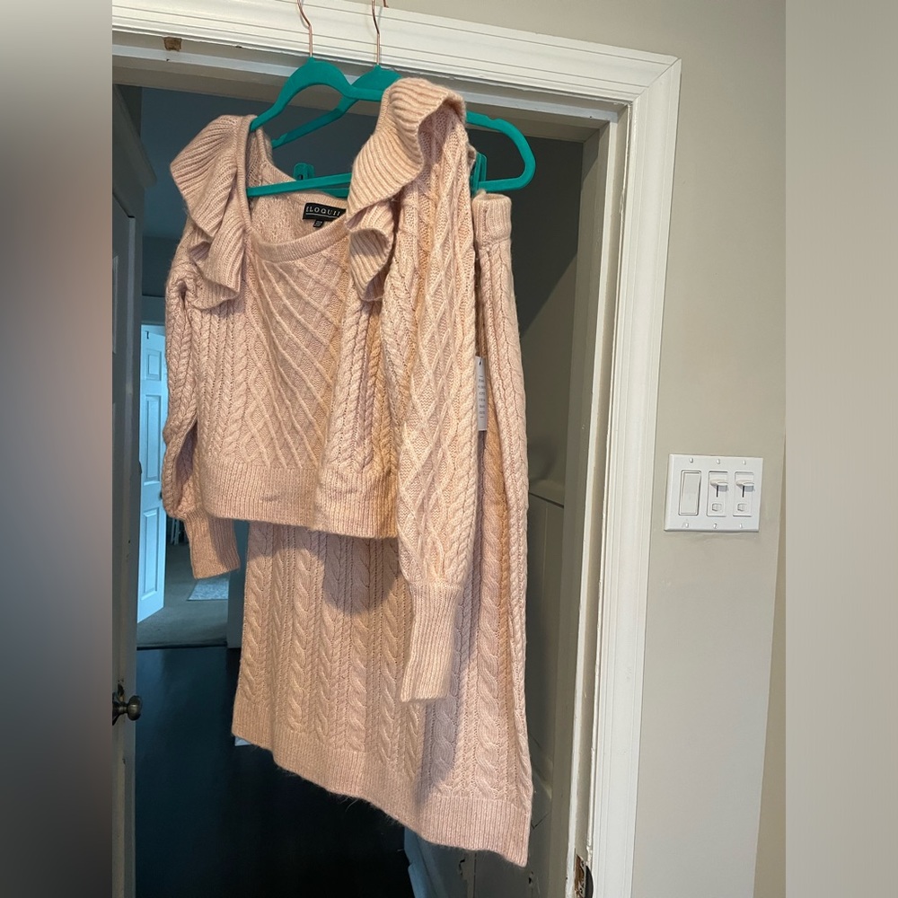 Eloquii NWT never worn open neck cable stitch sweater and skirt